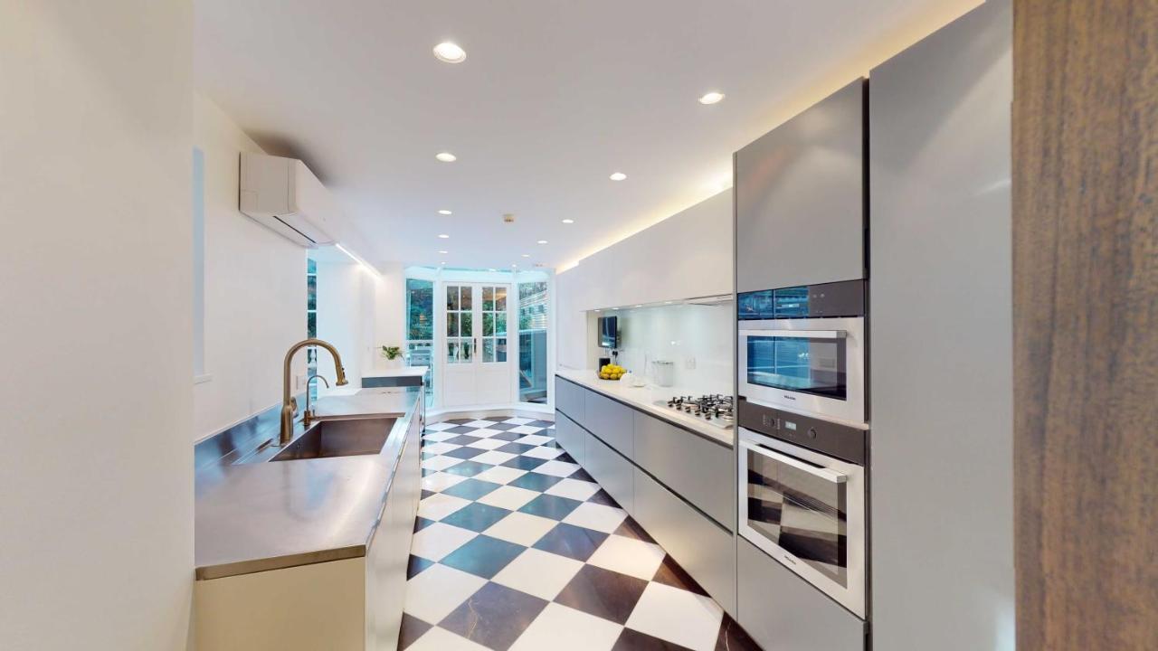 Апарт отель The Harrington - Knightsbridge - 18 Rutland Gate Лондон Экстерьер фото